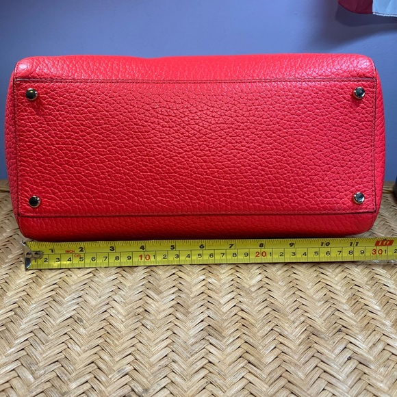 Kate Spade New York
EVERETT WAY TALLULAH SHOULDER BAG - Picture 9 of 16